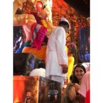 Nikita Dutta Instagram - When Bappa calls, you ignore the fractured foot and go see him. Thank you @abpnewstv and @tiknayat_sneha for such an amazing darshan. #Lalbaghcharaja #GanpatiBappaMorya #blessed😇