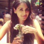 Nikita Dutta Instagram - Good lighting meets no filters 🦄