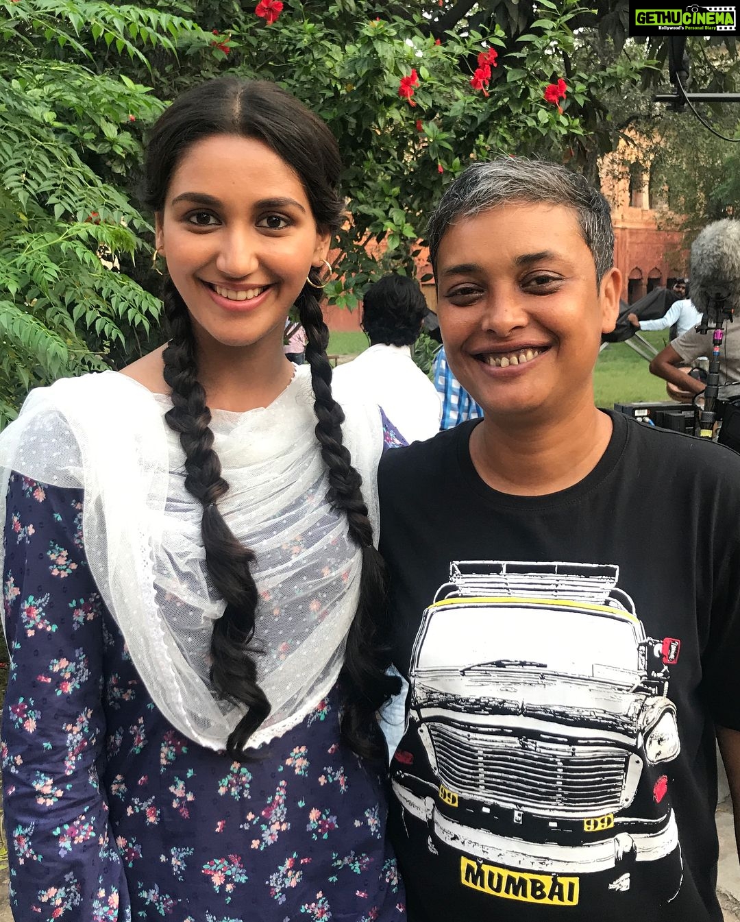 Nikita Dutta Instagram - It’s been such a pleasure to be a part of this. A Gigantic Thank you @reemakagti1 for seeing a Simran in me! #GoldOn15August #GoodButterflies