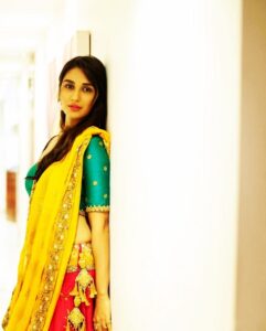 Nikita Dutta Instagram - Rejoice! Little and often Just a choice! 💫✨ Picture Courtesy: @samson_kosana_photography