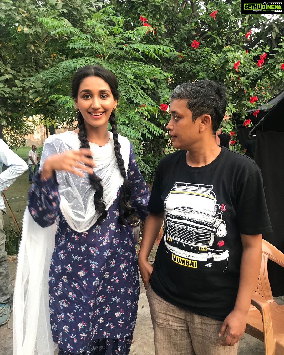Nikita Dutta Instagram - It’s been such a pleasure to be a part of this. A Gigantic Thank you @reemakagti1 for seeing a Simran in me! #GoldOn15August #GoodButterflies