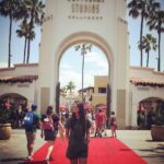 Nikita Dutta Instagram - Some touristy things we must. 😬✌️ P.S.- imagine all cliche travel hashtags below. Universal Studio Hollywood,Los Angeles
