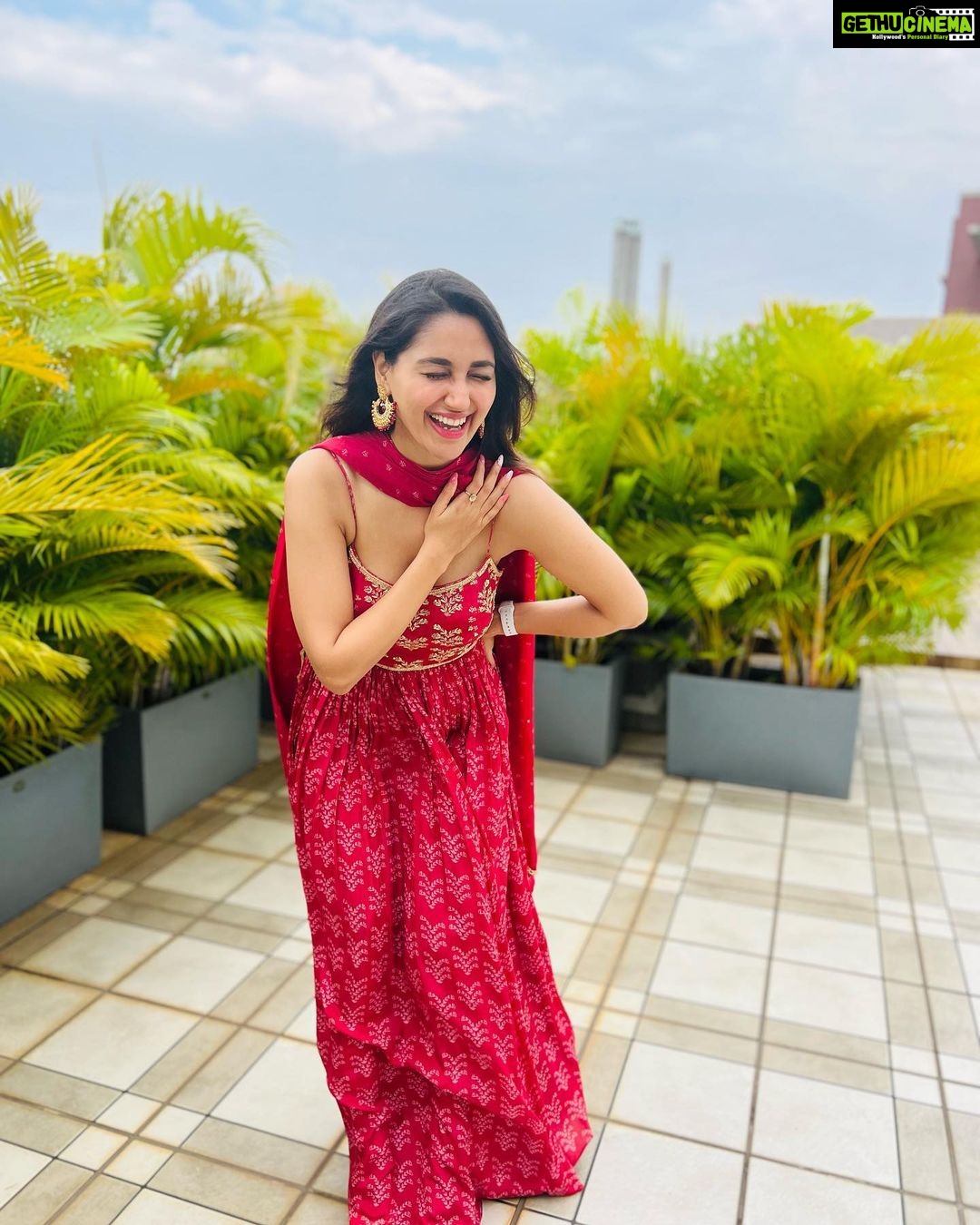 Nikita Dutta - 107.3K Likes - Most Liked Instagram Photos