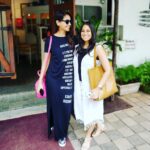 Nikita Dutta Instagram - This one being an arrogant prick always by my side since 1800AD @devinadsouza ❤️ #Sundaying Fable Cafe and Bar