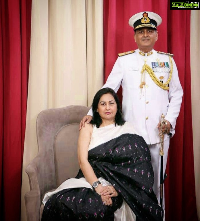 Nikita Dutta Instagram - Is there a word for crushing on your parents? 🤔 The admiral and his lady shining 😍 #MommyAndDaddy #TheseTwo❤️ #CanIAdoptThem