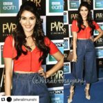 Nikita Dutta Instagram - #Repost @jaferalimunshi with @get_repost ・・・ Diva alert ✔️ Summer causals ✔️ My fabulous @nikifying brightening the summers up Hair and makeup the magical @shibu_shimmer Styling @jaferalimunshi Top and denims @zaraindiaofficial Rings and earrings #aldoaccessories Bag @michaelkors Shoe @stevemaddenindia #diva #fashion #summercausal #nikitadutta #nikifying #muse #lovemyjob #jaferalimunshistyles