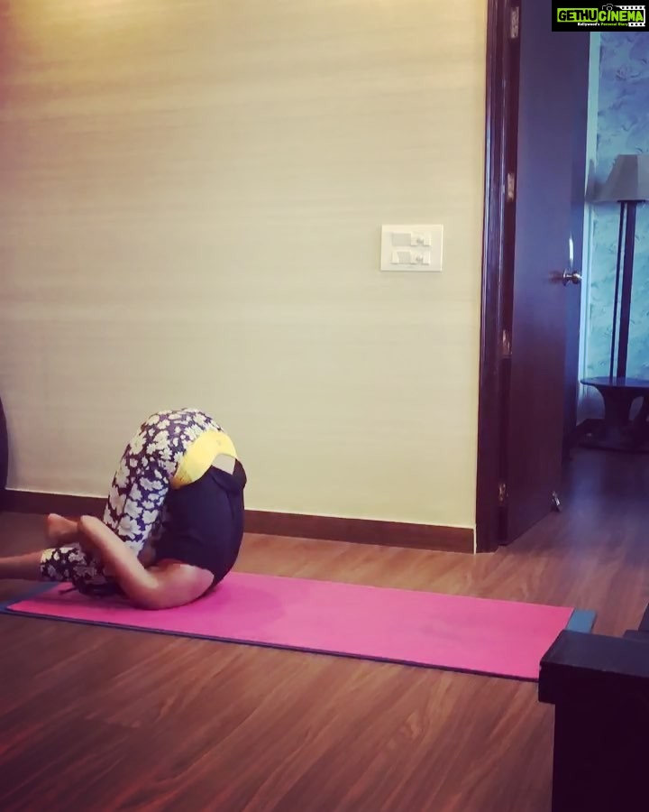 Nikita Dutta Instagram - Looks like holiday is over. #GettingBack #StartingFromScratch #HomeBound