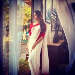 Nikita Dutta Instagram – All things bright, red and white ..
#LookingBeyond 
Picture courtesy: @simplysheeba ❤️ Timmy Villa
