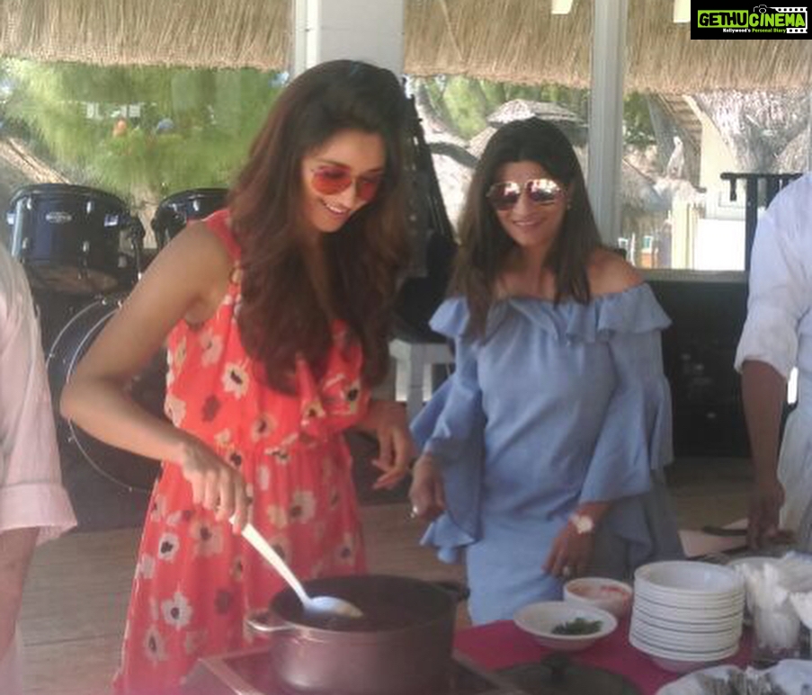 Nikita Dutta Instagram - #Haasil has indeed been the best working time for me! Grateful to each one for making this journey so special! Sharing some wonderful unseen moments I have experienced while working with such an amazing cast and crew.