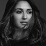 Nikita Dutta Instagram - 🖤🤍🤍🖤 . (2/3) . #Potraits #BlackAndWhite . @tanvivoraphotography @sayali_angachekar @kyana.emmot