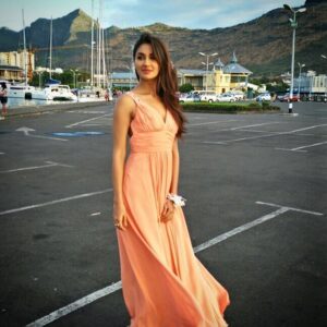 Nikita Dutta Instagram - surrendering to the breeze. #NoFliter Le Caudan Waterfront