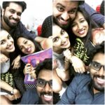 Nikita Dutta Instagram – When Sunday’s be this awesome! #Homies #XaviersVibes #HappyChildren Pali Hill, Bandra