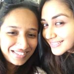 Nikita Dutta Instagram - When you are sleepy but can't stop smiling! Here we come Delhi! 👻👻 #PerfectEndTo2016 #ExcitedChildren Chatrapati Shivaji Airport- Terminal 2