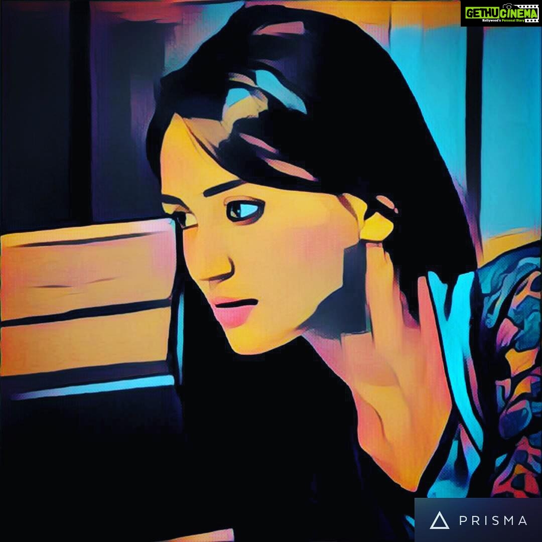 Nikita Dutta Instagram - Going to miss that hair flick 😢 #Sumoness #prisma🔼 Janpath