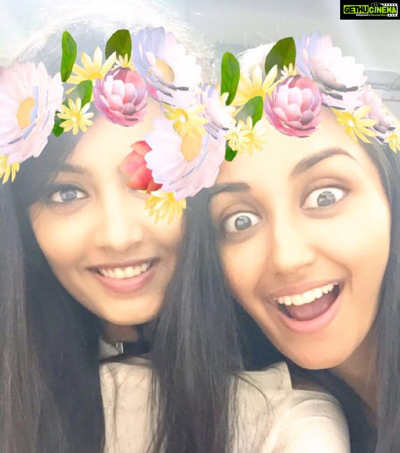 Nikita Dutta Instagram - What is this? It is called a mandatory cliche snapchat filter picture. #SnapchatDrama #FinallyGaveIn #JudgingMyself Palladium Food Hall