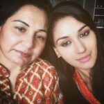 Nikita Dutta Instagram - My viral medicine just flew down! #ByeByeFever #MomIsTheBestMedicine #MommaBear #HappyFaceComingSoon SJ Studios