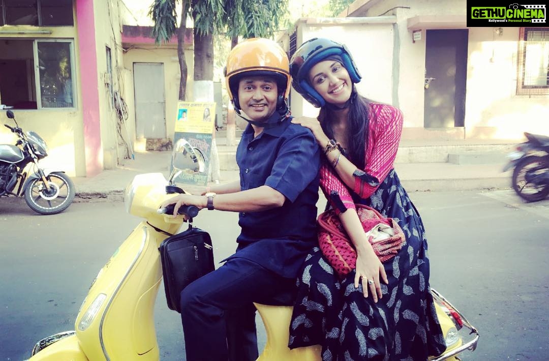 Nikita Dutta Instagram - A little something from yesterday's episode! Super fun shooting this part. #OnSet #ShootShenanigans #EkDujeKeVaaste Filmcity Goregaon