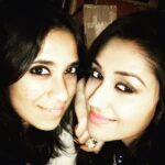 Nikita Dutta Instagram – A visitor like this one makes my day! Meet the newly wed! @devinadsouza #Neighbours #HostelHospitalStories SJ Studios