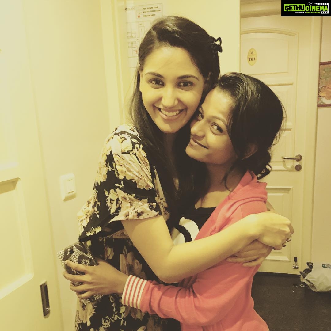 Nikita Dutta Instagram - I wonder how would I function at work without her! Couldn't ask for a better assistant. Happy birthday Pooja! Wish you luck and love! Cherai Beach