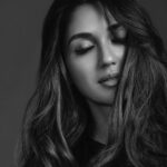 Nikita Dutta Instagram - 🖤🤍🤍🖤 . (3/3) . #Portraits #BlackAndWhite . @tanvivoraphotography @sayali_angachekar @kyana.emmot
