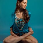 Nikita Dutta Instagram - 💙🧘‍♀️💙 Surrendering to #TerrificTuesdays . . #BaddhaPadmasana #BoundLotusPose . . . 📸: @appurvashah HMU: @aliyadoesmakeupandhair Styled by @vidyulaa