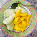 Nikita Dutta Instagram – pear and mango.. Fuel before a workout! #PreWorkOutMeal #DietingCanBeYummy #BeFit #TheHealthyLife