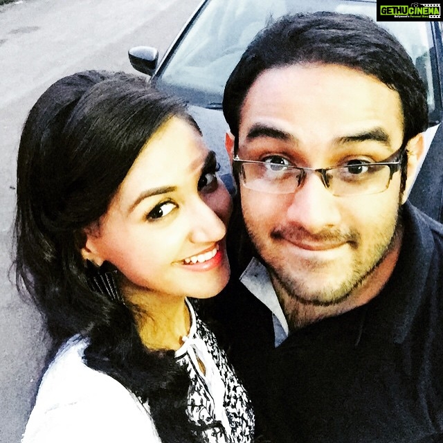 Nikita Dutta Instagram - Just had a visitor at work! #MeetTheLawyer #CatchingUp @ajaypatnaik68