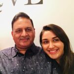 Nikita Dutta Instagram - Dear daddy, thank you for agreeing to take pictures with me on rare occasions. Also, happy Father’s Day! 🤓😘