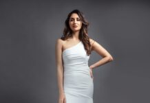 Nikita Dutta Instagram - 🤍🤍 . . . . . 📸: @tanvivoraphotography Styled by @sayali_angachekar Outfit: @reemaanandlabel HMU: @kyana.emmot