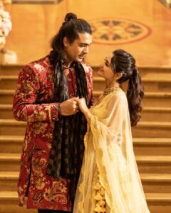 Nikita Dutta Instagram - #MastNazronSe Releasing on 31st March.

#tseries @tseries.official #BhushanKumar @nikifying @manojmuntashir @rochakkohli @ashishforfilms @adityadevmusic @kohlihimansh @anushkasen0408 @sunilpateldop