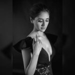 Nikita Dutta Instagram – 🖤🤍
Saturdays are for black and white