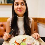 Nikita Dutta Instagram – When the first bite
Just hits right!!
🎯 🤤 💕
.
.
#FoodBeforeDudes Farmers’ Café