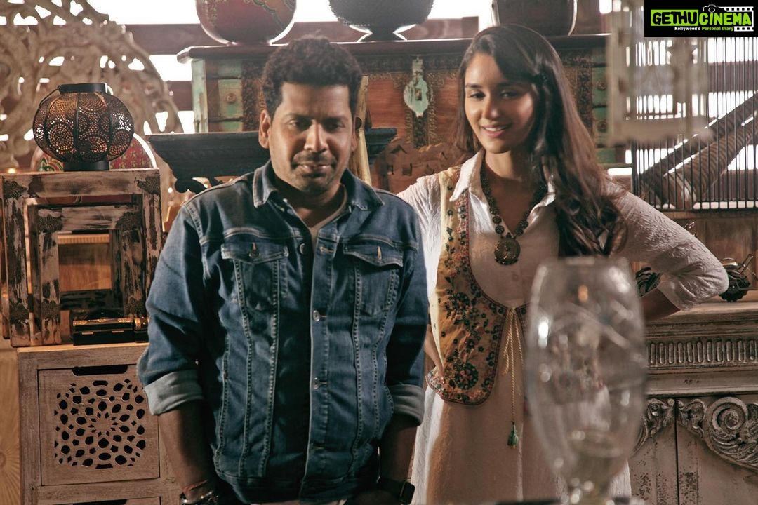 Nikita Dutta Instagram - #BTS That is my first day of shoot and @jayrkrishnan being in his element! . Itβs been a week since #Dybbuk released, and I can only be grateful for all the love we have received. ππ . @therealemraan @primevideoin @panorama_studios