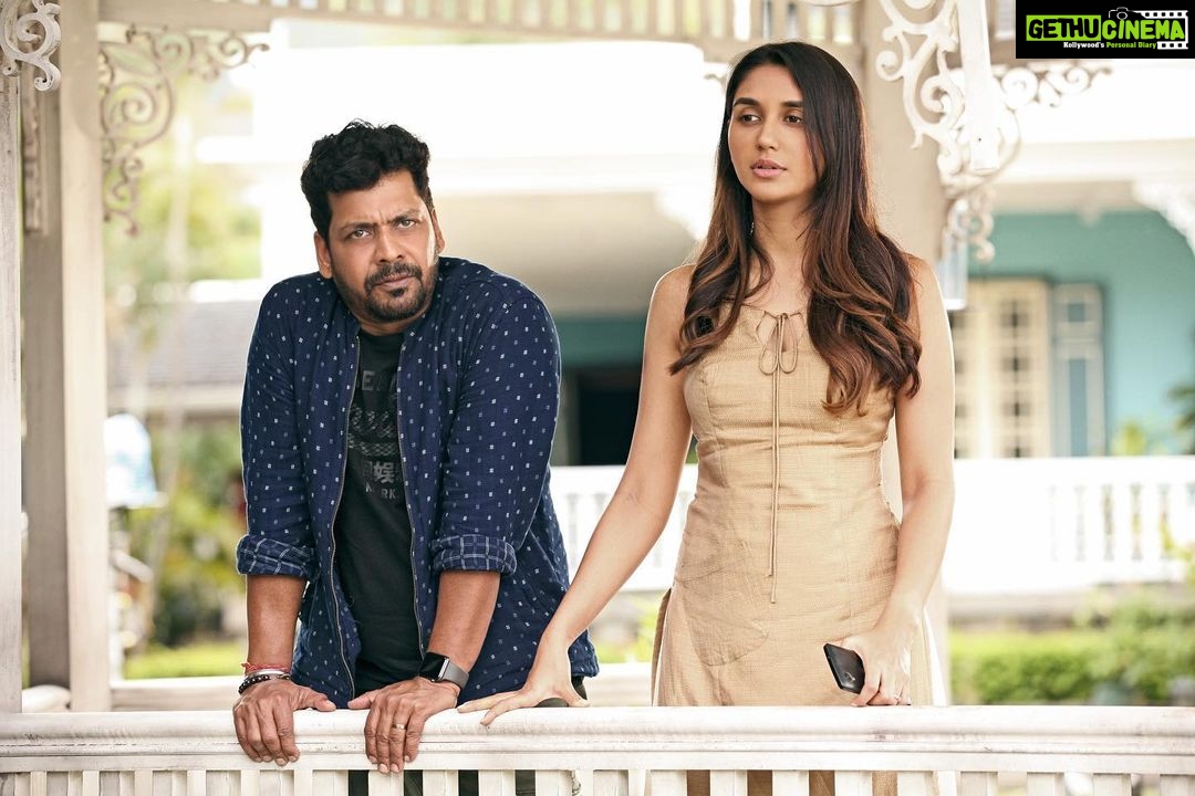 Nikita Dutta Instagram - #BTS That is my first day of shoot and @jayrkrishnan being in his element! . Itβs been a week since #Dybbuk released, and I can only be grateful for all the love we have received. ππ . @therealemraan @primevideoin @panorama_studios