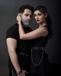 Nikita Dutta Instagram - This Halloween, we are creepin' it real😈👻 Watch #DybbukOnPrime, Oct 29. @primevideoin @therealemraan @manavkaul @jayrkrishnan #BhushanKumar #KrishanKumar @kumarmangatpathak @abhishekpathakk @tseriesfilms @panorama_studios @tseries.official