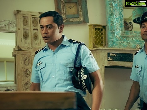 Nikita Dutta Instagram - Beware of opening the Dybbuk, for you shall face its dark and dubious trickery! Trailer out now: Link in bio . Watch #DybbukOnPrime, Oct 29. @primevideoin @therealemraan @manavkaul @jayrkrishnan #BhushanKumar #KrishanKumar @kumarmangatpathak @abhishekpathakk @tseriesfilms @panorama_studios @tseries.official