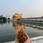 Nikita Dutta Instagram – Two November babies went to express their yearly gratitude to wahe guru yesterday.
😇🙏💫 
It’s amazing how this place consistently makes you feel serene on every visit.
. Golden Temple, Amritsar, India