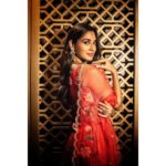 Nikita Dutta Instagram – 🌹 🌹 
.
.
.
📸: @ipshita.db
Styled by @jaferalimunshi 
Outfit: @aayushimaniarofficial
Jewellery: @tvishajewlz @vblitzcommunications
💄: @shibu_shimmer