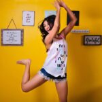 Nikita Dutta Instagram - While I say dance like no one is watching, @boscomartis disagrees 😛 . #InternationalDanceDay . 📸: @ipshita.db