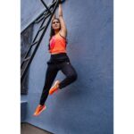 Nikita Dutta Instagram - Keeping that core together. . 🧡🖤🧡 . 📸: @ipshita.db Styled by @jaferalimunshi Attire: @asicsindia HMU: @makeupbyanshu @meena.somani