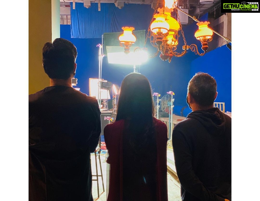 Nikita Dutta Instagram - I was strictly told, “No emotional speeches”. 🥺 So just pure gratitude! 💕 Been an amazing ride indeed. Thank you #TheBigBull 🦄🙏 #ItsAWrap @kookievgulati @ajaydevgn @kumarmangatpathak @anandpandit @disneyplushotstarvip @bachchan @ileana_official @shah_sohum #ADF @vickssharma