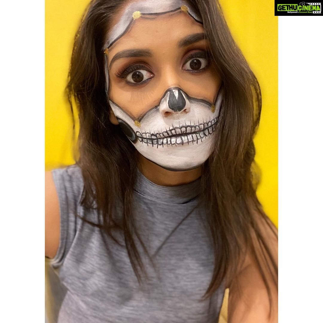 Nikita Dutta Instagram - #HappyHalloween👻☠️🎃 . . . Make up: @dishsolanki