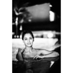 Nikita Dutta Instagram - Where is the rewind button? . 🧜‍♀️🧜‍♀️. . #TakeUsAllBack ⏮
