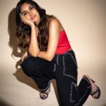 Nikita Dutta Instagram - Channelling my inner chaos when it comes to love ❤️🖤 . . . . 📸: @saurabh_sonkar HMU: @mitavaswani Outfit: @recklessme.in Styled by: @kareenparwani Team: @styledbyanuja @suvidhiijainn @_tanisha.jain Managed by @yaminichander