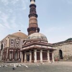 Nikita Dutta Instagram - Some days I like taking pride in my random photography skills. 🤓🦄✌️. Also how pretty are you Delhi? . . #QutubMinar #SheeshGumbad #LodhiGardens Qutub Minar