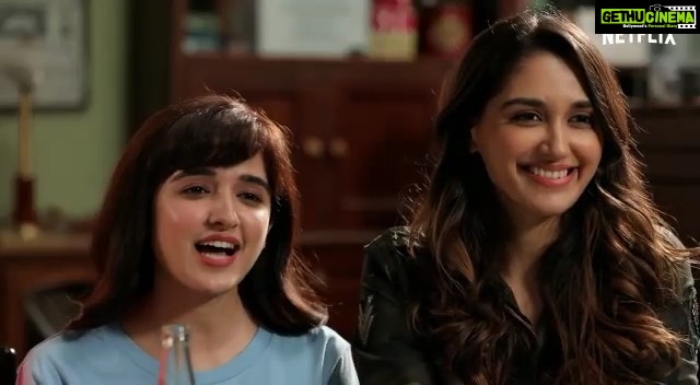 Nikita Dutta Instagram - Maska Baraabar?! 😬🙏 #Maska coming soon on @netflix_in @pritkamani @shirleysetia @m_koirala @neerajudhwani @mutant_india