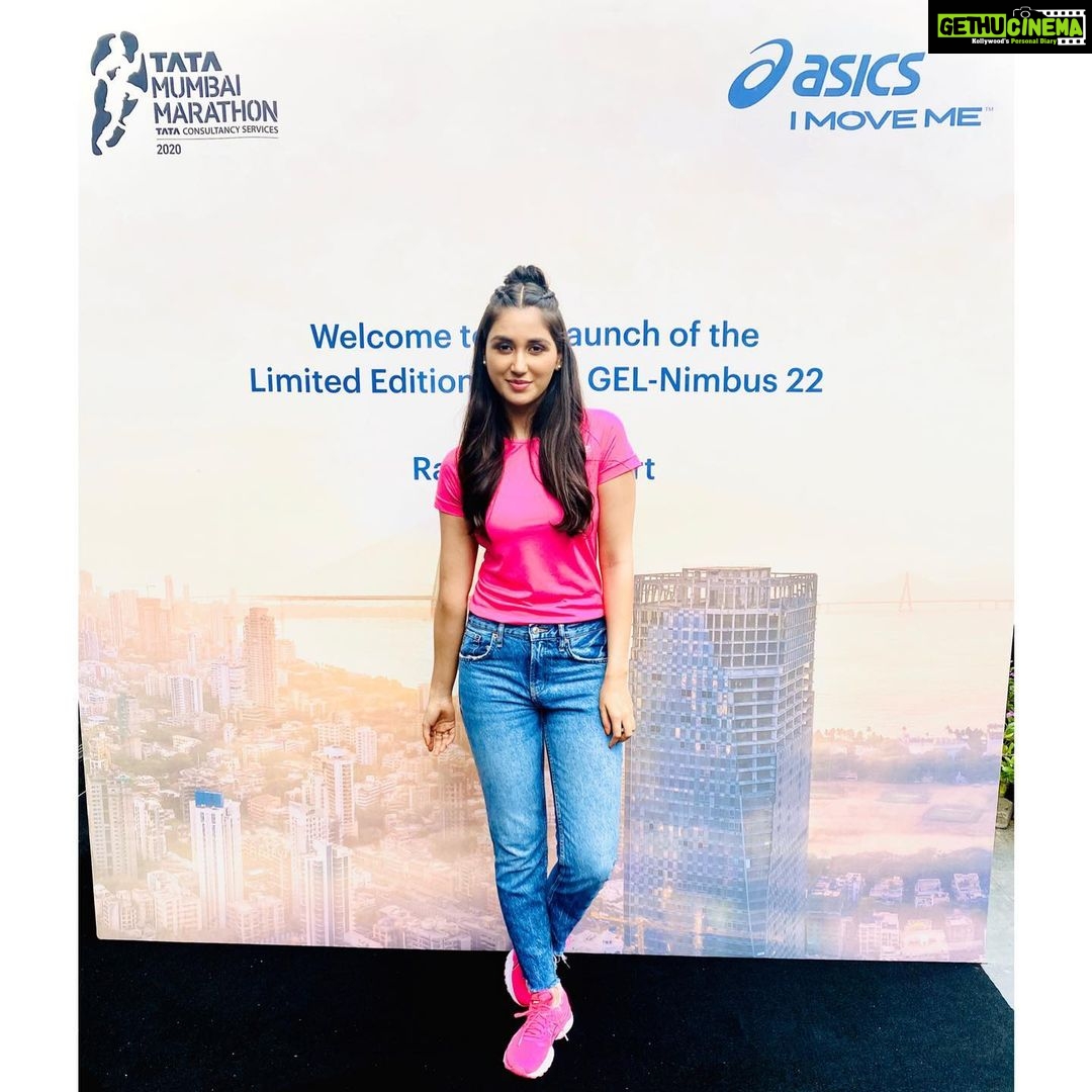asics linking road