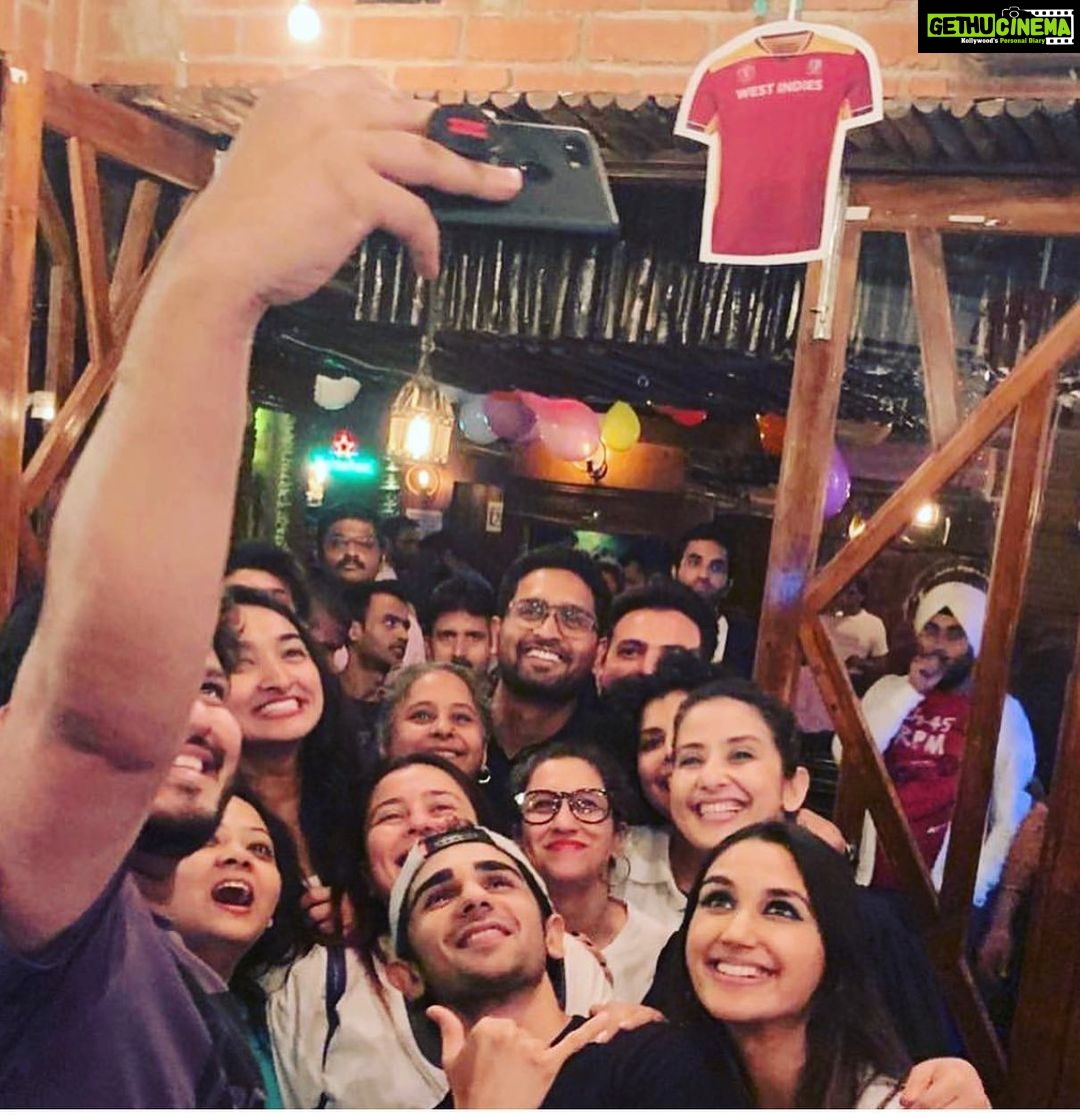 Nikita Dutta Instagram - It’s a wrap! What a fun ride this has been. Much love and ounces of gratitude to the whole team of #Maska❤️🙏 @netflix_in @mutant_india @neerajudhwani @srishtibehlarya @thesaranfiles #SeherLatif @m_koirala @pritkamani @shirleysetia @misschamko @eeshitnarain @fifi_kleintje