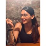 Nikita Dutta Instagram - Apparently they are in 😋😉 #DoItForTheGram Bird Song cafe..lovely new bandra discovery