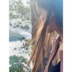 Nikita Dutta Instagram - First sight of The Ganges. . . #Mountains #Ganga #SBS Shivpuri, Uttarakhand, India